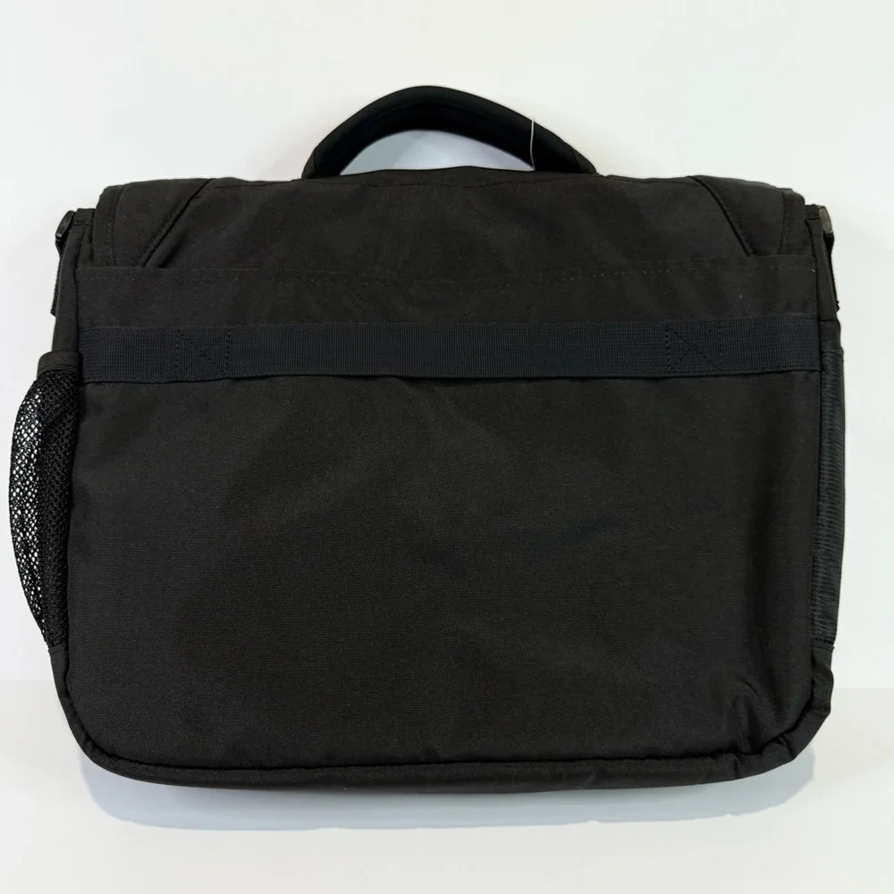 New OGIO Upton 417015 Messenger Bag 17 Inch Laptop Urban Style Durable